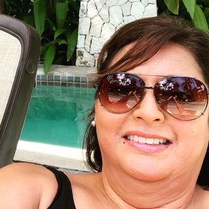 Meet your Posher, Dede